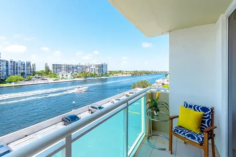 3000 S Ocean Drive Hollywood FL 33019