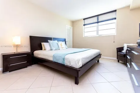 3000 S Ocean Drive Hollywood FL 33019