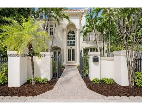 827 SE 2nd Court Fort Lauderdale FL 33301