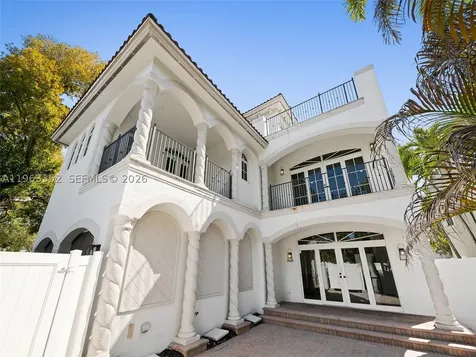 827 SE 2nd Court Fort Lauderdale FL 33301