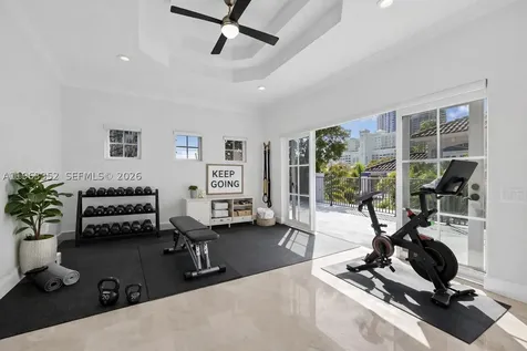 827 SE 2nd Court Fort Lauderdale FL 33301