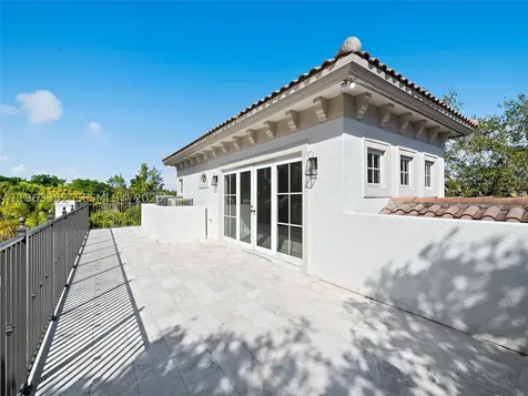 827 SE 2nd Court Fort Lauderdale FL 33301