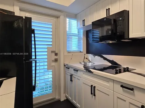 1021 Michigan Avenue Miami Beach FL 33139