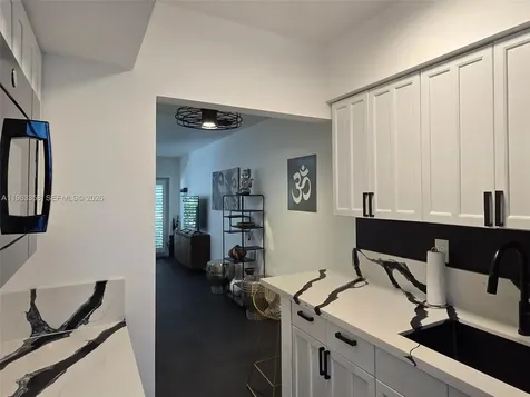 1021 Michigan Avenue Miami Beach FL 33139