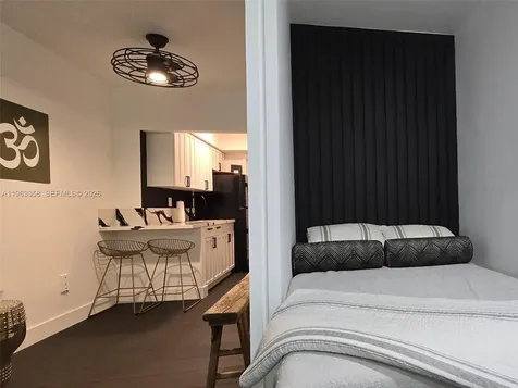 1021 Michigan Avenue Miami Beach FL 33139