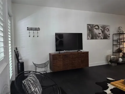 1021 Michigan Avenue Miami Beach FL 33139
