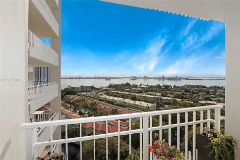 1000 Quayside Terrace Miami FL 33138