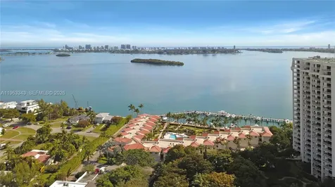 1000 Quayside Terrace Miami FL 33138