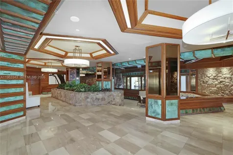 1000 Quayside Terrace Miami FL 33138
