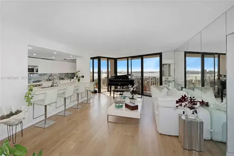 1000 Quayside Terrace Miami FL 33138