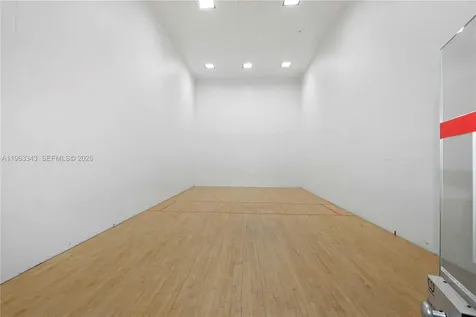 1000 Quayside Terrace Miami FL 33138