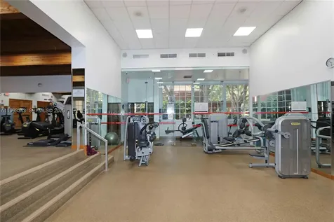1000 Quayside Terrace Miami FL 33138