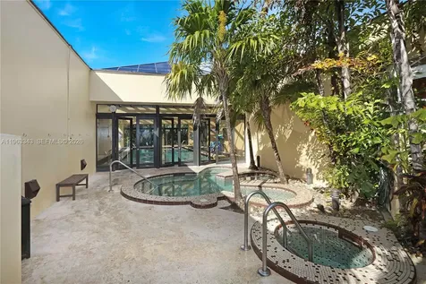 1000 Quayside Terrace Miami FL 33138
