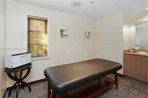 1000 Quayside Terrace Miami FL 33138