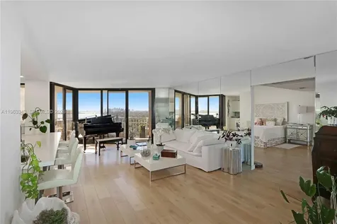1000 Quayside Terrace Miami FL 33138