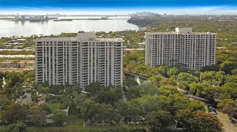 1000 Quayside Terrace Miami FL 33138