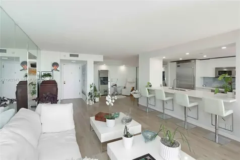 1000 Quayside Terrace Miami FL 33138