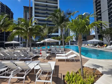 159 NE 6th Street Miami FL 33132