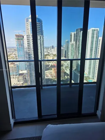 159 NE 6th Street Miami FL 33132