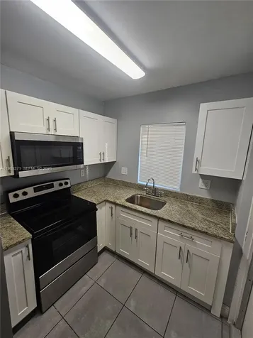 1128 NW 101st Street Miami FL 33150
