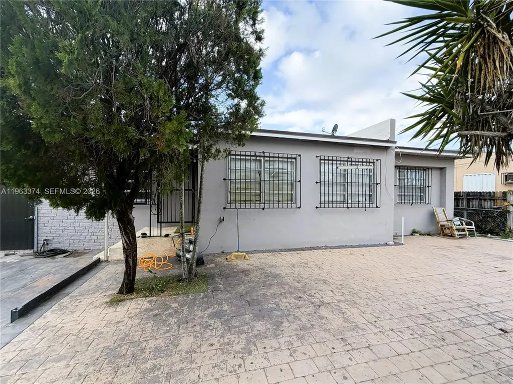 430 NW 53rd Avenue Miami FL 33126