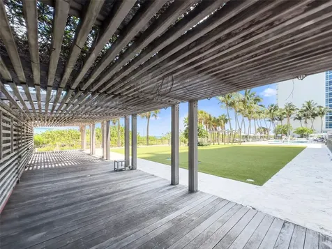 6799 Collins Avenue Miami Beach FL 33141