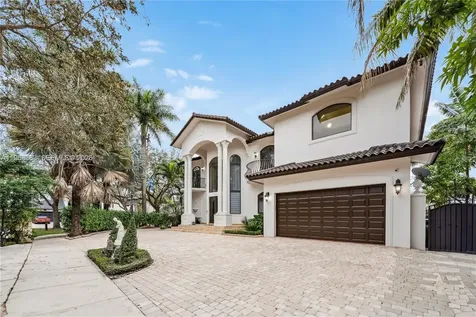 8200 NW 163rd Street Miami Lakes FL 33016