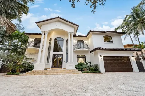 8200 NW 163rd Street Miami Lakes FL 33016