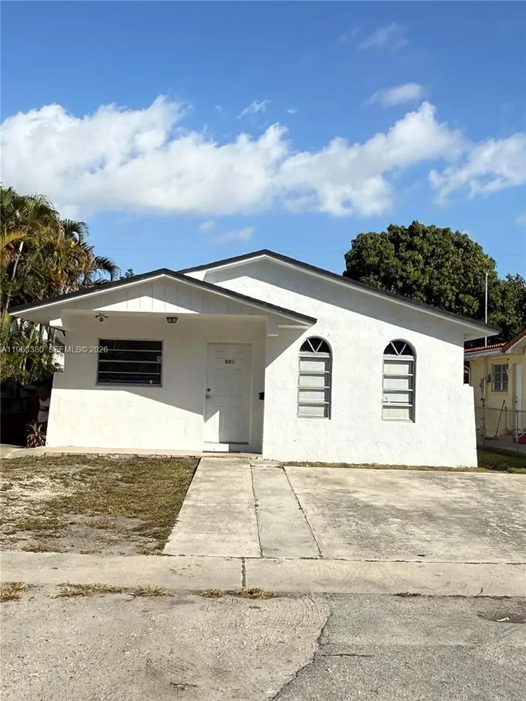 381 E 61st Street Hialeah FL 33013
