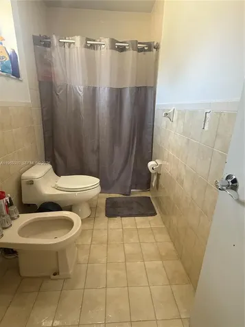 381 E 61st Street Hialeah FL 33013