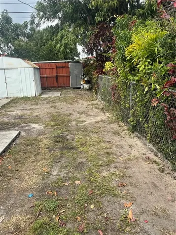 381 E 61st Street Hialeah FL 33013