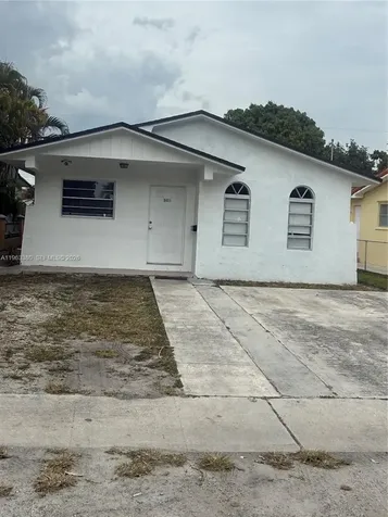 381 E 61st Street Hialeah FL 33013