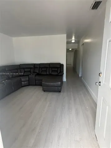 381 E 61st Street Hialeah FL 33013