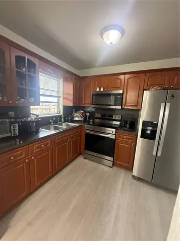 381 E 61st Street Hialeah FL 33013