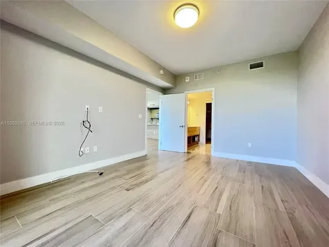 16385 Biscayne Boulevard North Miami Beach FL 33160
