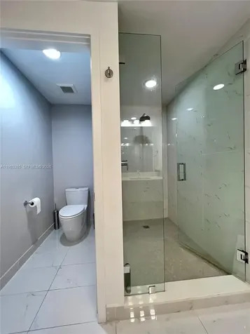 16385 Biscayne Boulevard North Miami Beach FL 33160