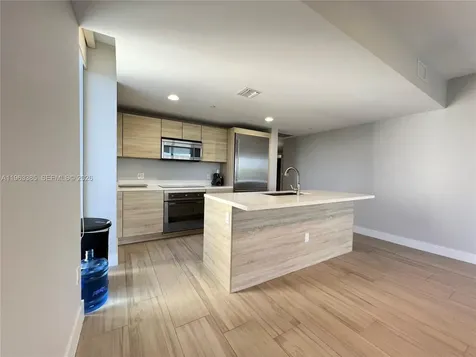 16385 Biscayne Boulevard North Miami Beach FL 33160