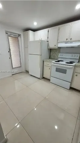 445 NE 195th Street Miami FL 33179