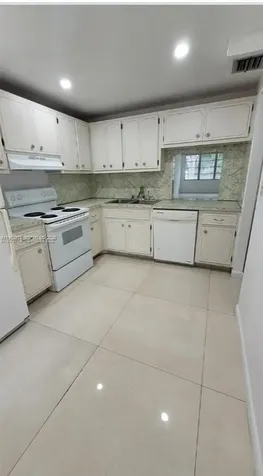 445 NE 195th Street Miami FL 33179