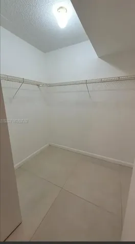 445 NE 195th Street Miami FL 33179