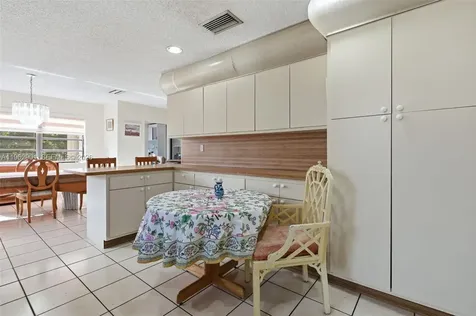 9208 Emerson Avenue Surfside FL 33154