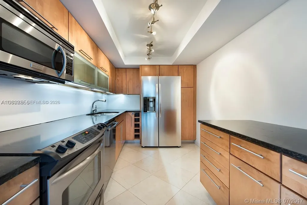 20505 E Country Club Drive Aventura FL 33180