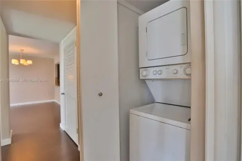 600 NE 36th Street Miami FL 33137