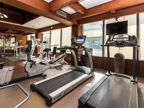 600 NE 36th Street Miami FL 33137
