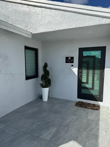 19234 SW 121st Court Miami FL 33177