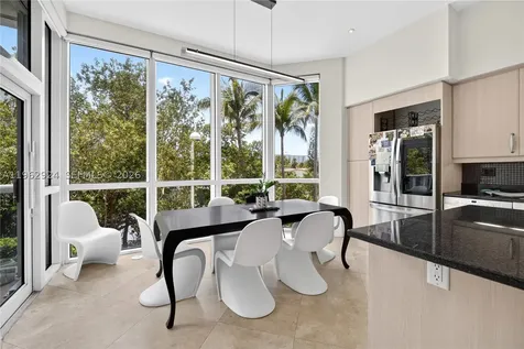 16500 Collins Avenue Sunny Isles Beach FL 33160