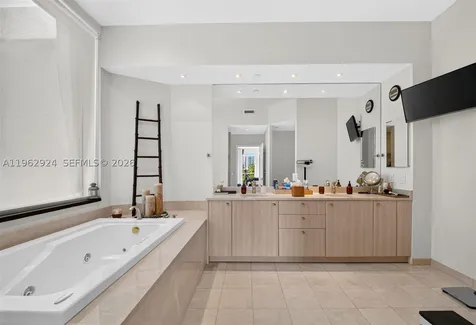 16500 Collins Avenue Sunny Isles Beach FL 33160