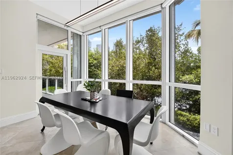 16500 Collins Avenue Sunny Isles Beach FL 33160