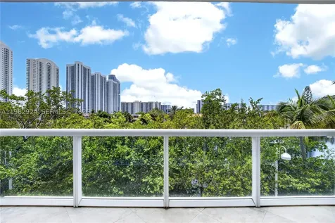 16500 Collins Avenue Sunny Isles Beach FL 33160