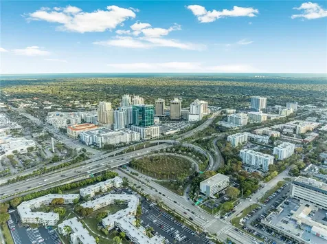 9001-9143 SW 77th Avenue Miami FL 33156